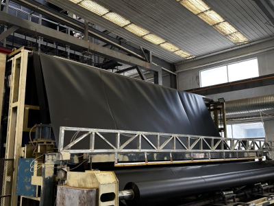 Choosing the wrong pond liner means suffering twice in three years! Your pond needs a black high-density polyethylene liner