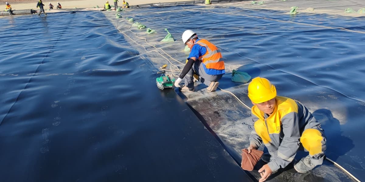 Bentonite Polymer Hybrid Waterproofing Mat Bentonite Polymer Hybrid Waterproofing Mat