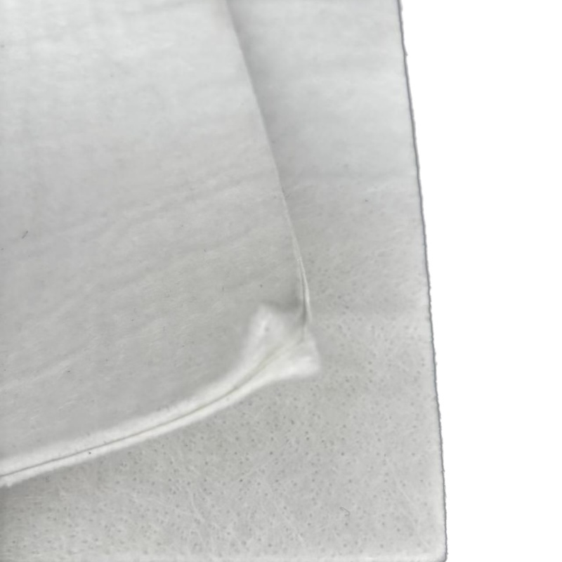 Geomembrana compuesta antifiltraciones