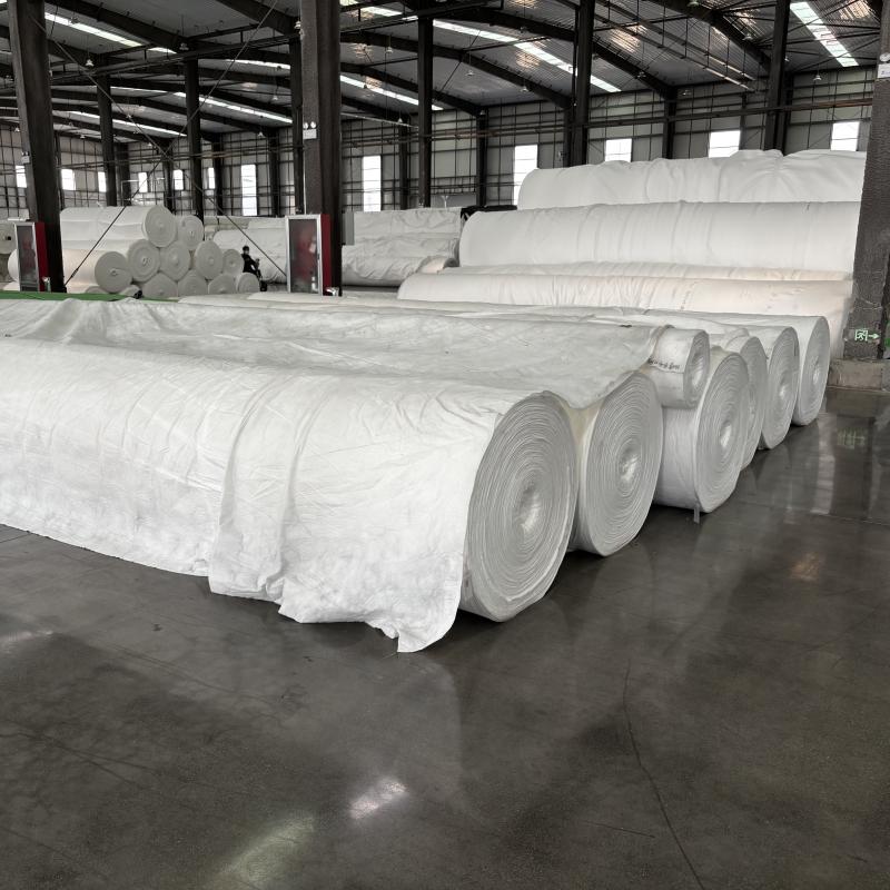 غشاء نسيجي غير منسوج من الجيوتكستايل للصرف والفصل والتحكم في التآكل